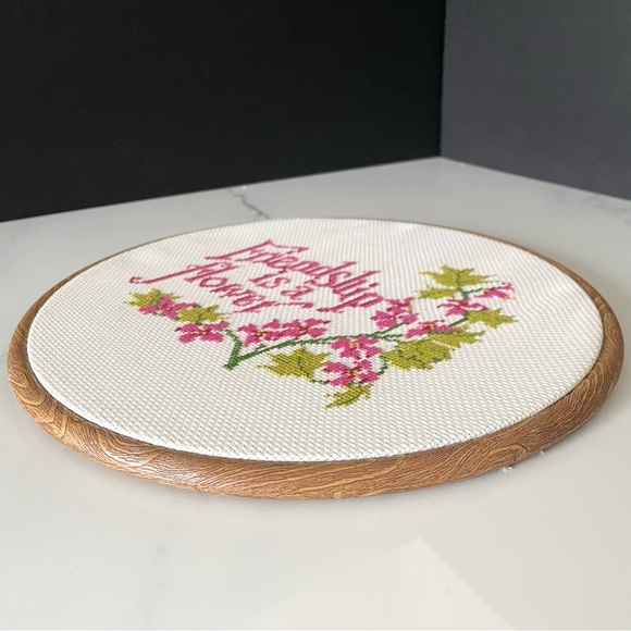 "Friendship is a Flower" Handmade Vintage Needlepoint - Picture 4 of 5